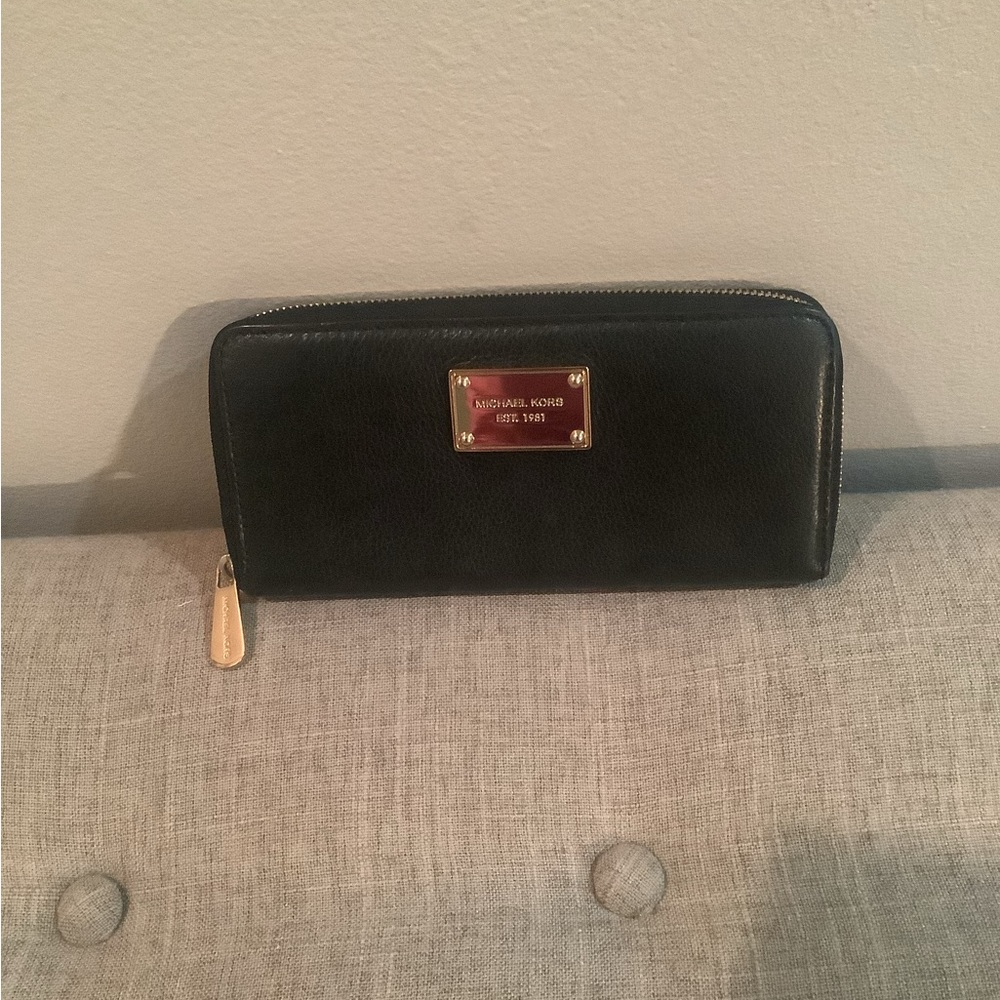 Michael Kors black leather zip around wallet authentic